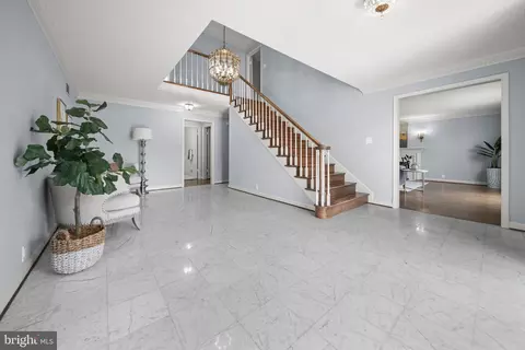 6294 Dunaway Ct, Mclean, VA 22101 photo 3