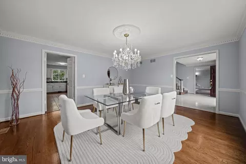 6294 Dunaway Ct, Mclean, VA 22101 photo 12