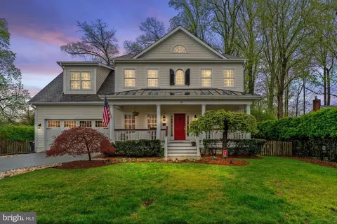 120 Tapawingo Rd SW, Vienna, VA 22180