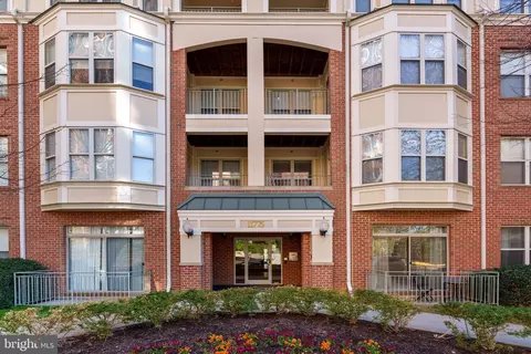 11775 Stratford House Pl #101, Reston, VA 20190