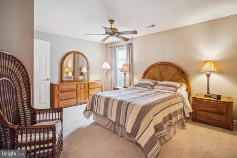 Bedroom - 2454 Arctic Fox Way, Reston, VA 20191 photo 6 of 9