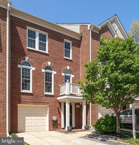 4024 Werthers Ct, Fairfax, VA 22030