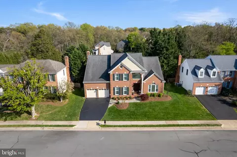 View/Area - 2519 Fallon Dr, Herndon, VA 20171 photo 5 of 20