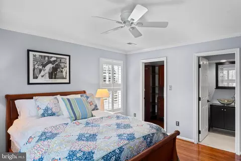 Bedroom - 2519 Fallon Dr, Herndon, VA 20171 photo 4 of 9