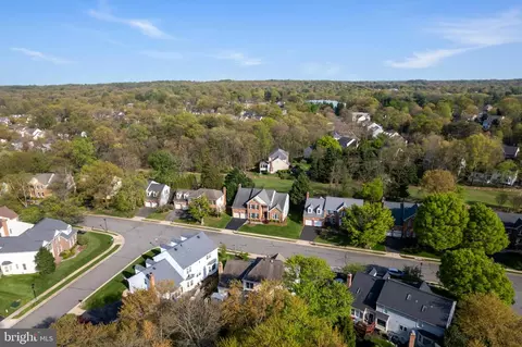 View/Area - 2519 Fallon Dr, Herndon, VA 20171 photo 9 of 20