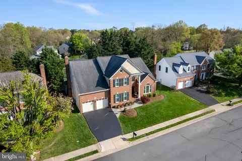 View/Area - 2519 Fallon Dr, Herndon, VA 20171 photo 4 of 20