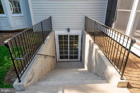Other - 2519 Fallon Dr, Herndon, VA 20171 photo 27 of 30