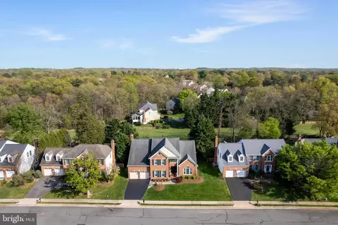 View/Area - 2519 Fallon Dr, Herndon, VA 20171 photo 1 of 20