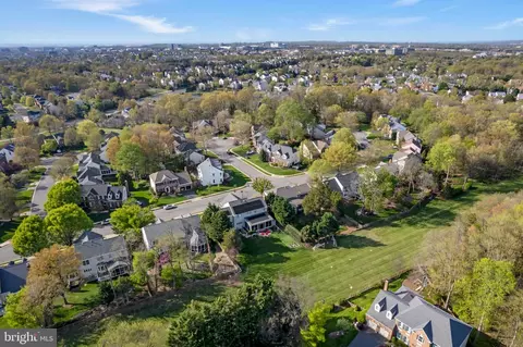 View/Area - 2519 Fallon Dr, Herndon, VA 20171 photo 14 of 20