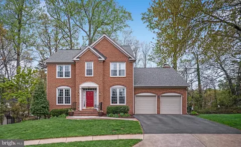 Exterior - 9004 Advantage, Burke, VA 22015 photo 5 of 16