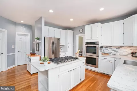 Kitchen - 9004 Advantage, Burke, VA 22015 photo 5 of 8