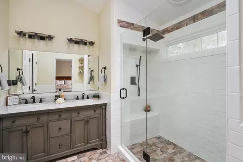 Bath - 9004 Advantage, Burke, VA 22015 photo 1 of 6