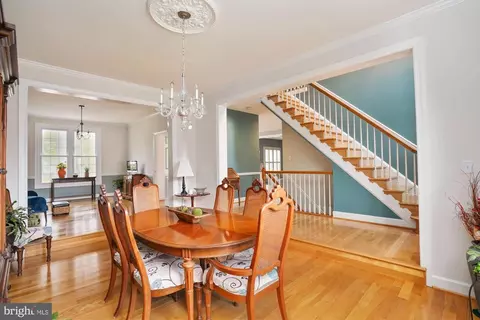 Dining - 9004 Advantage, Burke, VA 22015 photo 3 of 3