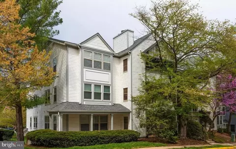 7705 Lafayette Forest Dr #11, Annandale, VA 22003