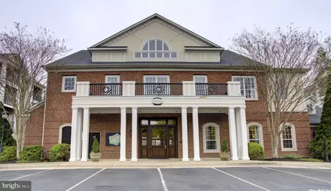 12925 Centre Park Cir #409, Herndon, VA 20171