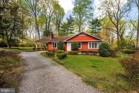 3814 Hillcrest Ln, Annandale, VA 22003