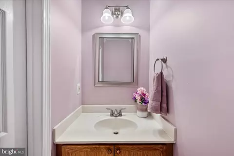 7203 Burton Hill Ct, Springfield, VA 22152 photo 20