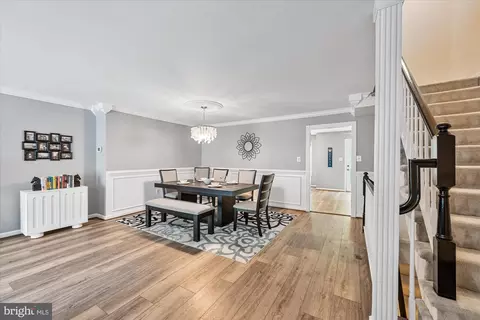 7203 Burton Hill Ct, Springfield, VA 22152 photo 10