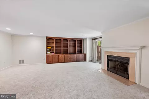 7203 Burton Hill Ct, Springfield, VA 22152 photo 31