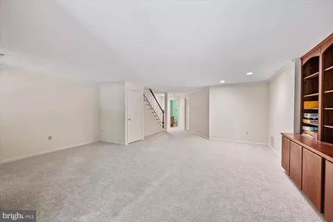 7203 Burton Hill Ct, Springfield, VA 22152 photo 32