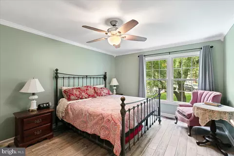 7002 Barnacle Pl, Burke, VA 22015 photo 18
