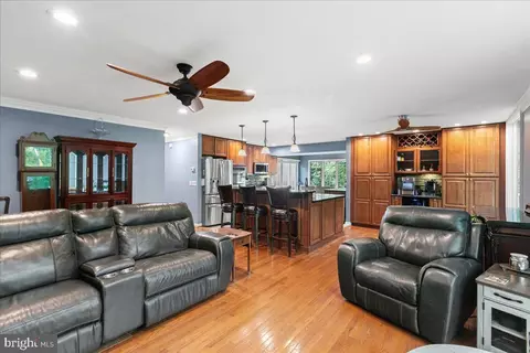 7002 Barnacle Pl, Burke, VA 22015 photo 9