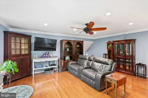 7002 Barnacle Pl, Burke, VA 22015 photo 8