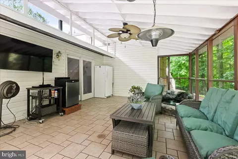 7002 Barnacle Pl, Burke, VA 22015 photo 26