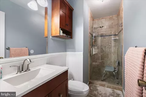 7002 Barnacle Pl, Burke, VA 22015 photo 20