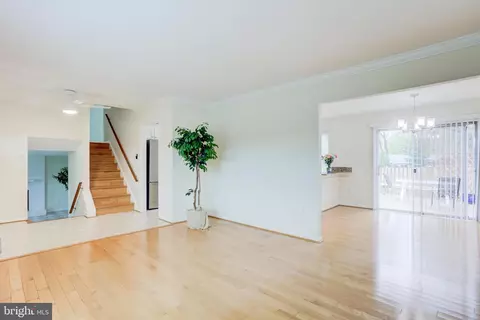 Living - 8108 Saint David Ct, Springfield, VA 22153 photo 3 of 5