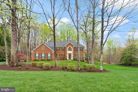 7418 Beckwith Ln, Clifton, VA 20124