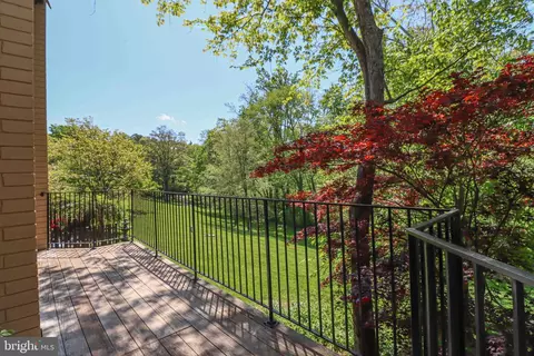 11159 Saffold Way, Reston, VA 20190 photo 32