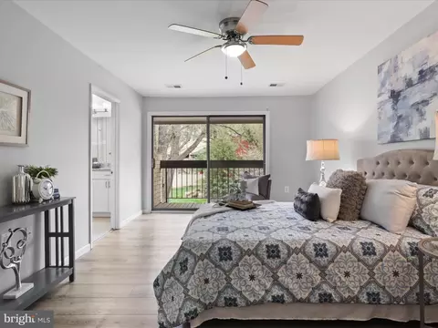 11159 Saffold Way, Reston, VA 20190 photo 21