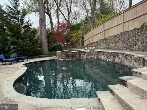 Exterior - 1955 Foxhall Rd, Mclean, VA 22101 photo 4 of 6