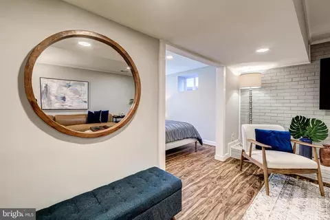 Entry Way - 7752 Lowmoor Rd, Springfield, VA 22153 photo 5 of 6