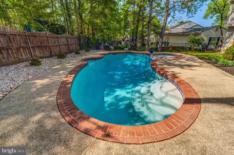 Exterior - 7752 Lowmoor Rd, Springfield, VA 22153 photo 18 of 25