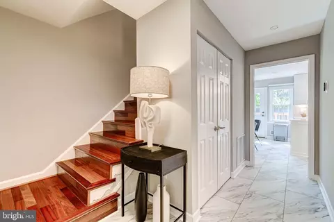 Entry Way - 7752 Lowmoor Rd, Springfield, VA 22153 photo 6 of 6