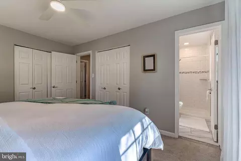 Bedroom - 7752 Lowmoor Rd, Springfield, VA 22153 photo 7 of 9