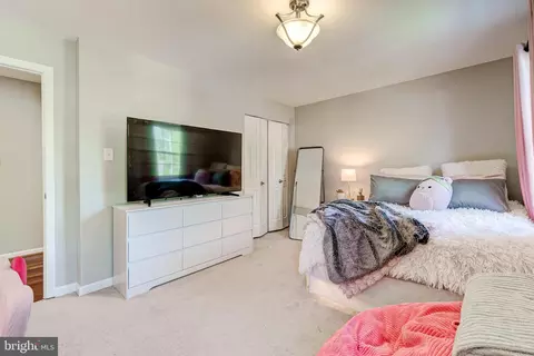Bedroom - 7752 Lowmoor Rd, Springfield, VA 22153 photo 9 of 9