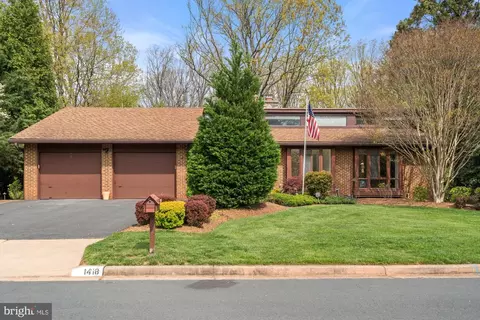 1418 Wolftrap Run Rd, Vienna, VA 22182