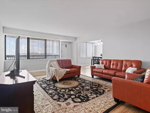 3709 S George Mason Dr #1106 E, Falls Church, VA 22041