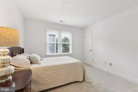 1737 Chain Bridge Rd, Mclean, VA 22102 photo 27
