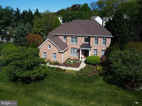 4754 Sun Orchard Dr, Chantilly, VA 20151