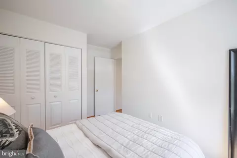 9014 Giltinan Ct, Springfield, VA 22153 photo 23