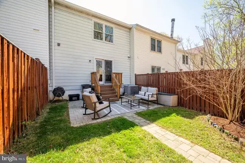 9014 Giltinan Ct, Springfield, VA 22153 photo 32