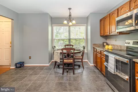 13137 Ashnut Ln, Herndon, VA 20171 photo 30