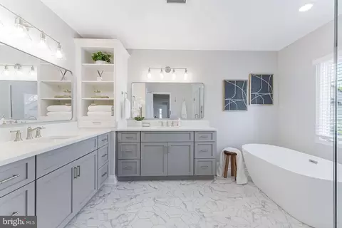 Bath - 1448 Ingleside Ave, Mclean, VA 22101 photo 3 of 7