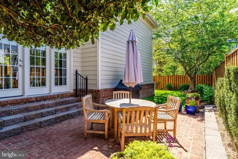 Exterior - 1448 Ingleside Ave, Mclean, VA 22101 photo 5 of 8