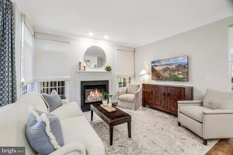 Living - 1448 Ingleside Ave, Mclean, VA 22101 photo 2 of 3