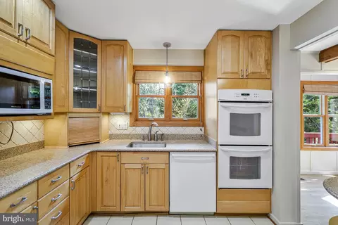6719 Pine Creek Ct, Mclean, VA 22101 photo 13